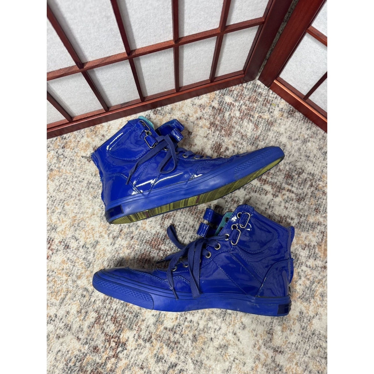 Alfredo Bannister Glossy Sneakers